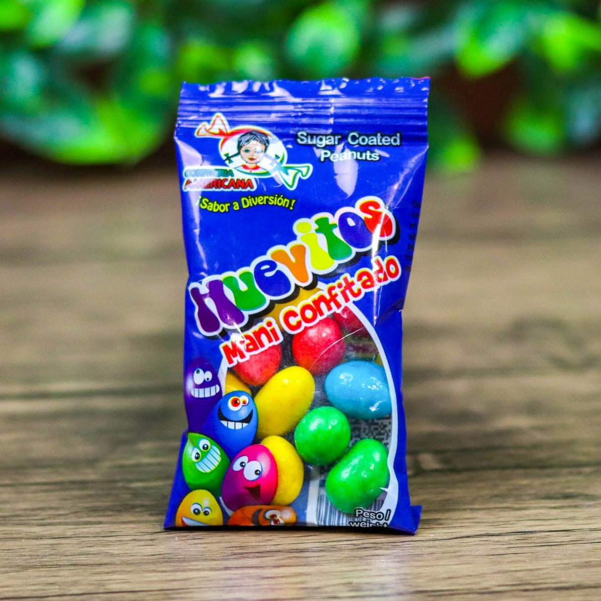 Huevitos. (6 unidades). Chocolate con mani confitado. 25g. Confiteria americana