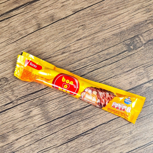 Barra de chocolate bon o bon (bonobon). Chocolate negro. Paquete. 48g. Arcor