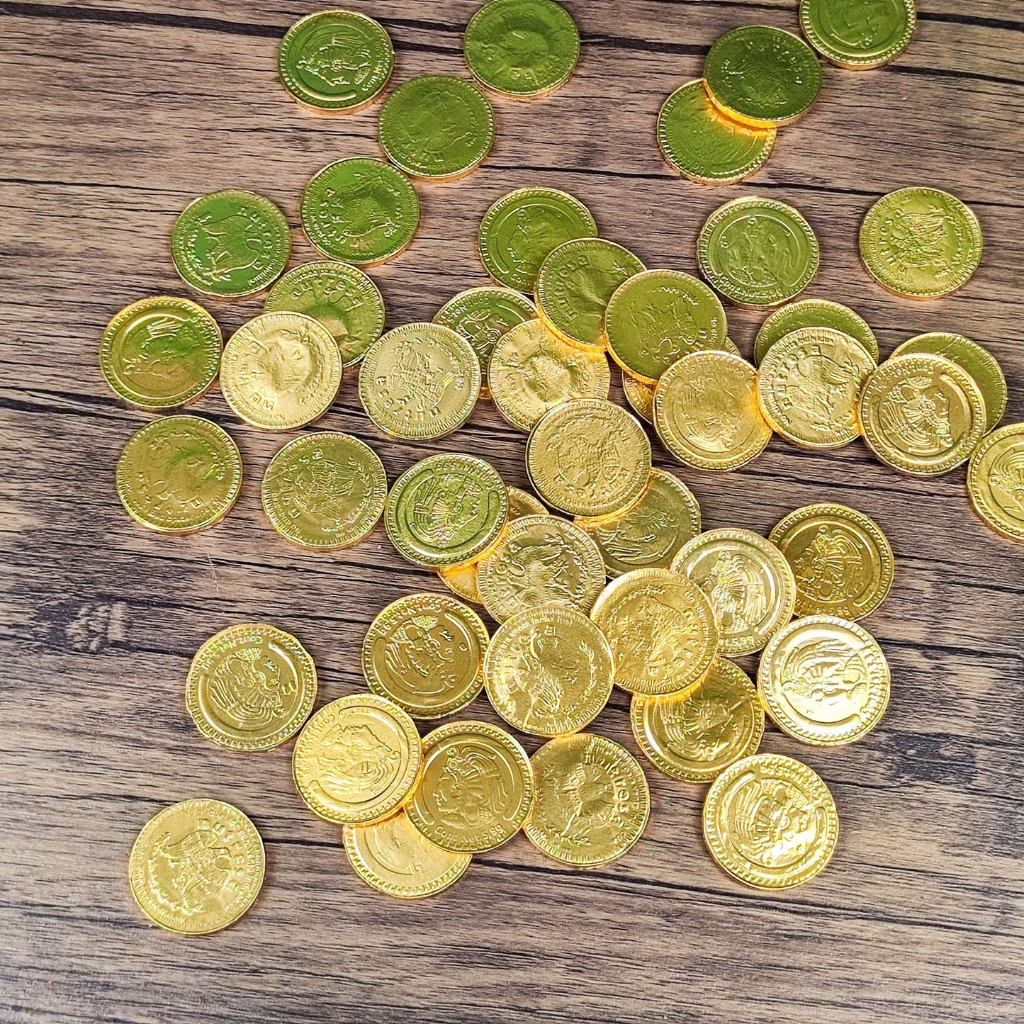 Monedas (moneditas). Nucita. 48 piezas. 283g. Nucita