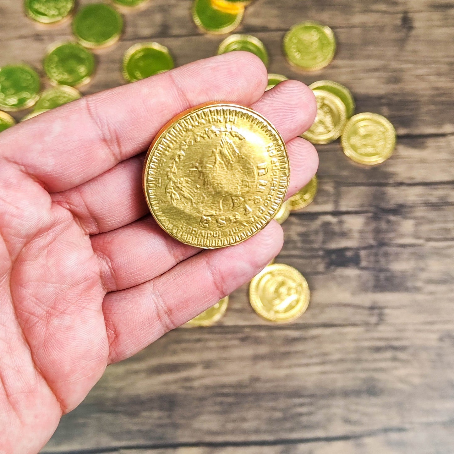 Monedas (moneditas). Nucita. 48 piezas. 283g. Nucita