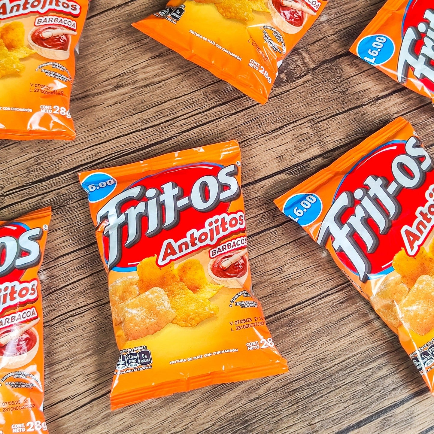 Frit-os. Antojitos. (6 unidades). Churros pequeños. 28g. Frito-Lay