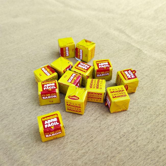 Cubitos de pollo Maggi. 100g