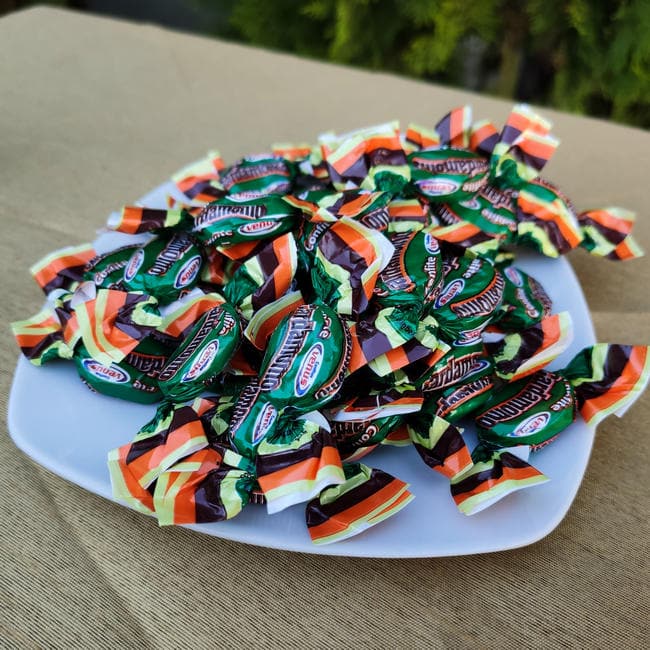 Cardamomo. Paquete con 40 unidades. 120g. Confites Venus