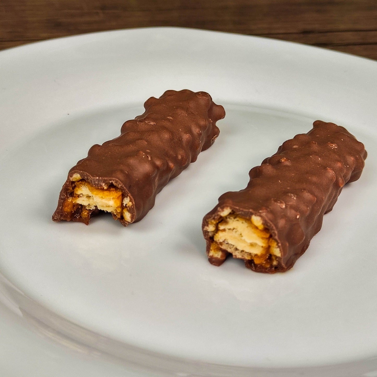 Barra de chocolate bon o bon (bonobon). Chocolate negro. Paquete. 48g. Arcor